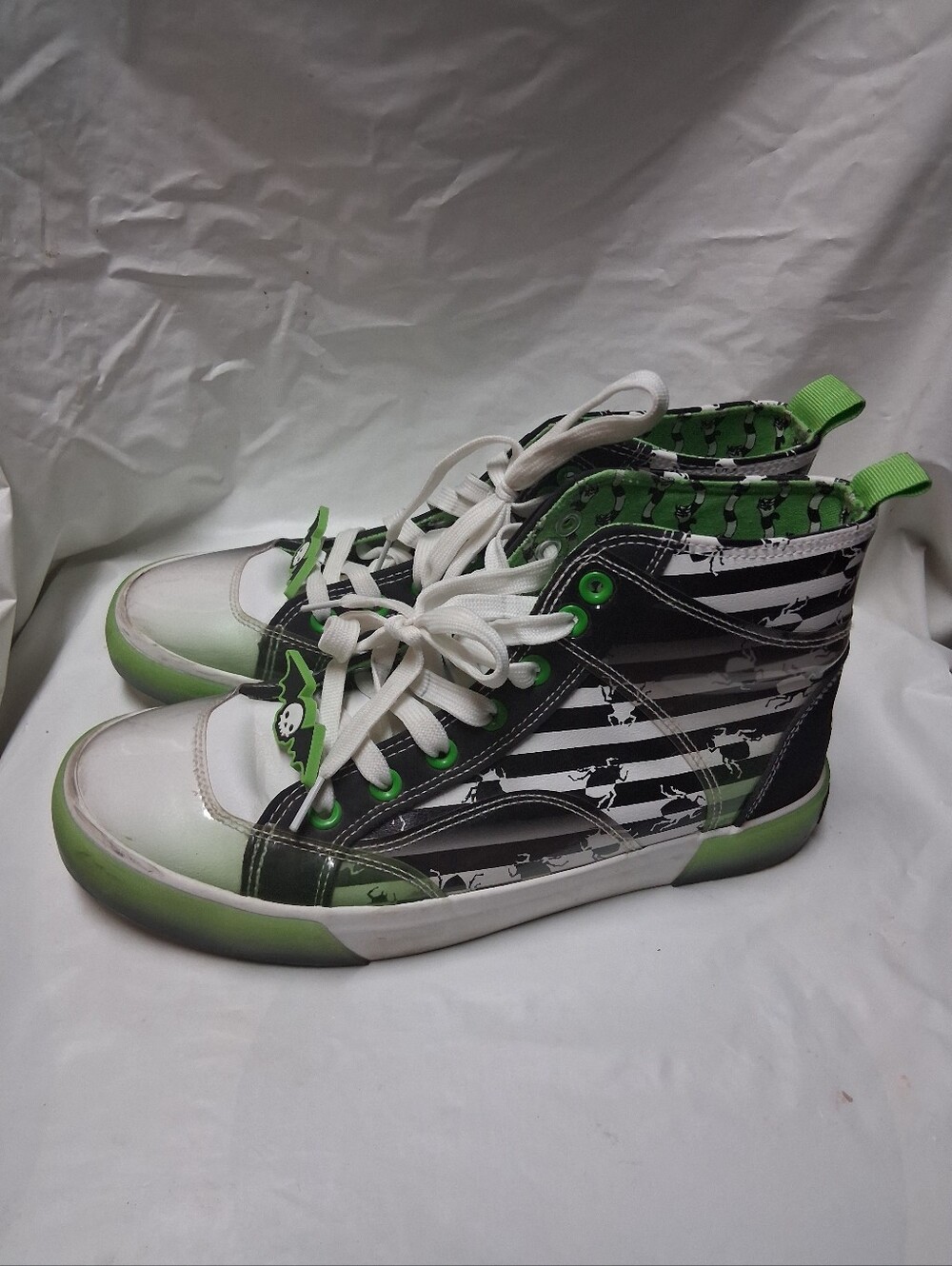 Beettle Juice High-Top Sneakers in Black, White & Green Women's Size 8.5
